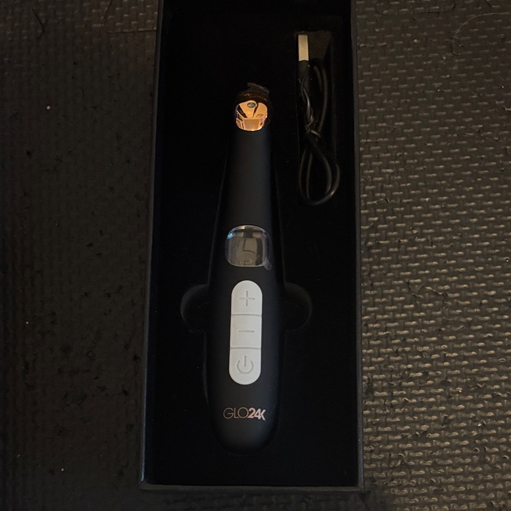 Glo24K Triple Action Eye Care Therapy Wand